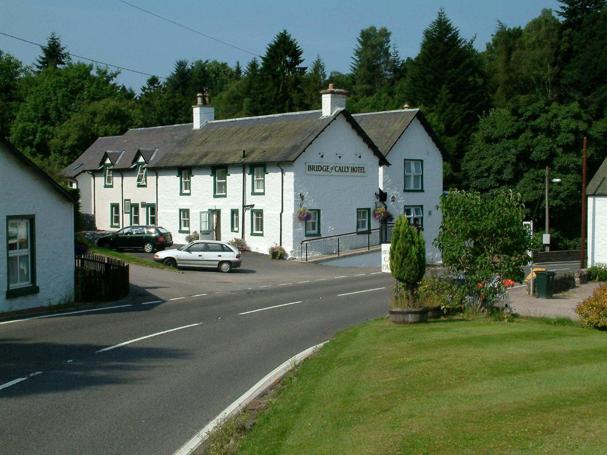 Bridge Of Cally Hotel Buitenkant foto